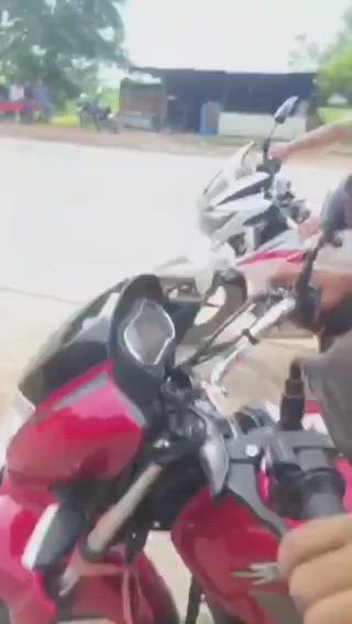 मेरा तीन बार चालान कट चुका है, सर आपका हेलमेट कहाँ है?