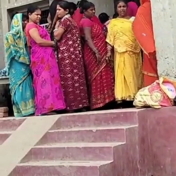 बेतिया में भीषण सड़क हादसा: राजमिस्त्री की मौत, दो गंभीर घायल