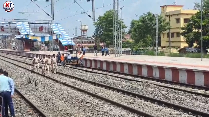 बेतिया-मझौलिया रेलखंड दोहरीकरण को मिली रफ्तार, सीआरएस ने 120 किमी/घंटा का सफल ट्रायल किया