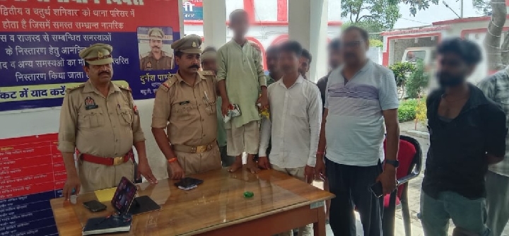 महुली पुलिस ने 9 वर्षीय लापता बालक को 15 किमी दूर से सकुशल किया बरामद