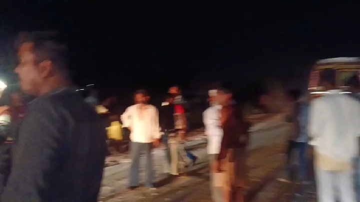रामपुर बाघेलान में बड़ी वारदात: मजदूर से लिफ्ट ली, फिर मारा चाकू
