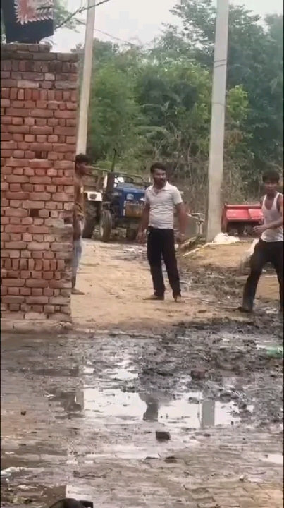 सुलतानपुर में दिनदहाड़े सड़क पर बवाल: पथराव और फायरिंग से दहशत