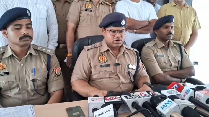 लखनऊ: सुनार को गोली मारकर लूटे थे डेढ़ करोड़ के जेवर, 2 लुटेरे गिरफ्तार