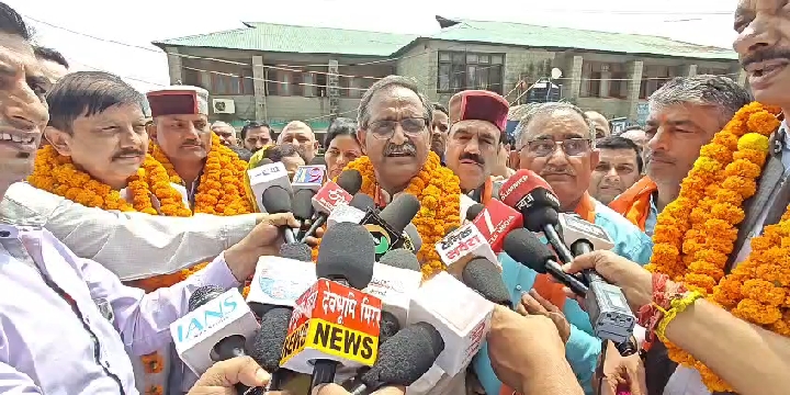 हमीरपुर में भाजपा का कब्जा: सीएम के गृह जिले में कांग्रेस का 'सूपड़ा साफ', बताया 'सत्ता का सेमीफाइनल'