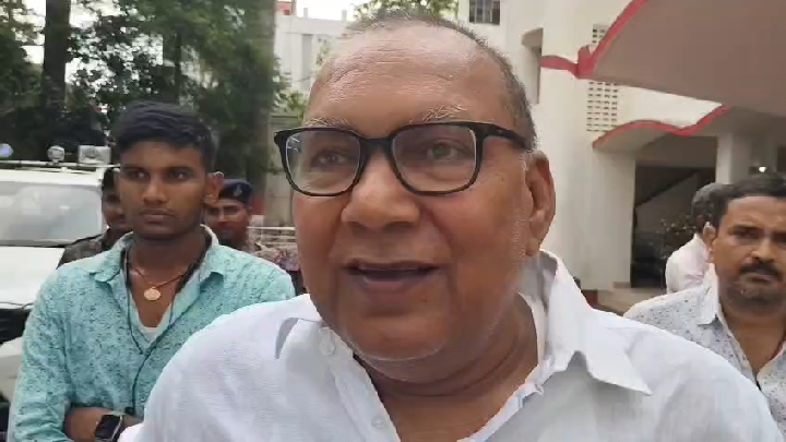 मटिहानी राजद विधायक नरेंद्र सिंह ने सरकार को घेरा, खनन विभाग पर गंभीर आरोप