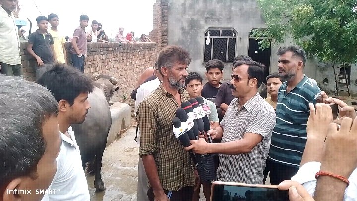 अनुपशहर के राजौर में भारी बारिश से मकान ढहा, एक पशु की मौत, 15 घायल