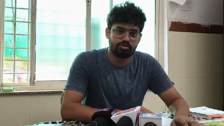 सेवढ़ा में करंट से युवक की मौत, परिजनों ने इलाज न मिलने का आरोप, अस्पताल ने नकारा