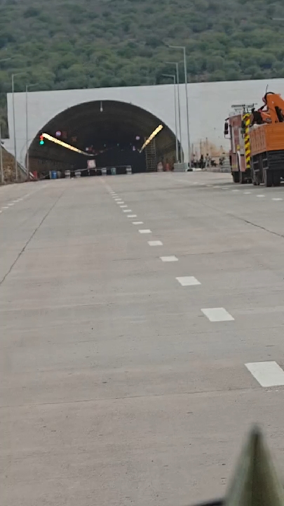दिल्ली-मुंबई एक्सप्रेस-वे की दरा टनल चार साल बाद भी अधूरी, 20 हजार वाहन चालक परेशान