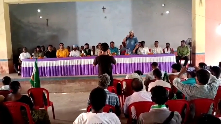 सरकारी योजनाओं के लिए वोटर लिस्ट में नाम दर्ज करवाना अनिवार्य: भूषण तिर्की