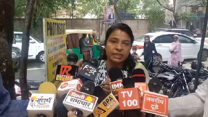 रोहिणी में 22 वर्षीय शक्ति की हत्या: आरोपी जमानत पर, परिवार डर के साये में
