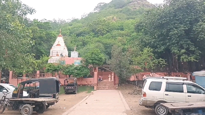 गया के ब्रह्मयोनि पहाड़ पर मूलभूत सुविधाएँ नहीं, श्रद्धालु बेहाल