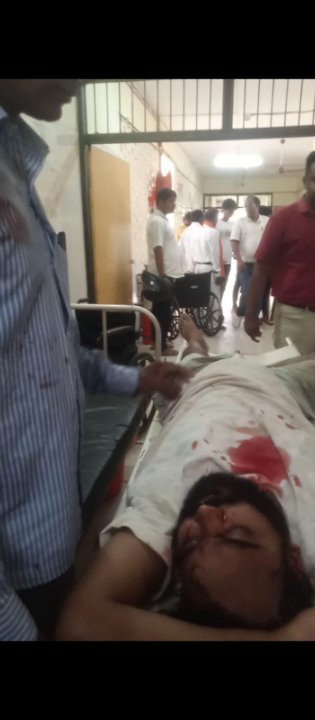 अज्ञात वाहन की टक्कर से बाइक सवार युवक घायल, सीएचसी में भर्ती
