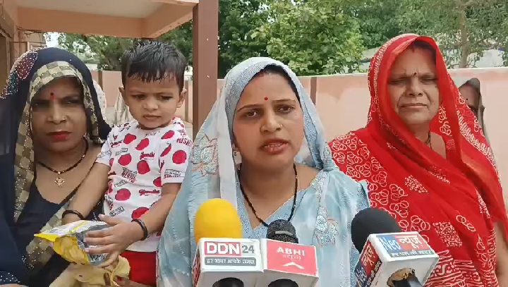 मथुरा में फर्जी पत्रकार बनकर वसूली का प्रयास, महिला से मांगे 10 हजार