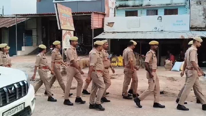 संत कबीर नगर: महुली पुलिस ने जनता के बीच पहुंचकर बढ़ाया संवाद