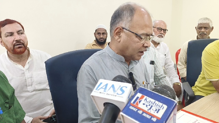 सांसद राजाराम सिंह ने रेल सुविधाओं और नई लाइनों की उठाई मांग