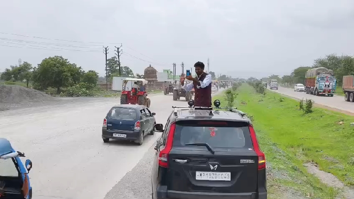 आपत्तिजनक टिप्पणी के खिलाफ कुर्मी क्षत्रिय समाज ने घेरा मैहर एसपी कार्यालय