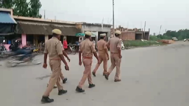 महुली पुलिस ने पैदल गश्त कर दिया सुरक्षा का संदेश
