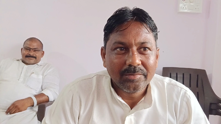 महेंद्र नाथ पोखरा की सफाई के लिए मोहम्मद हक का अभियान तेज