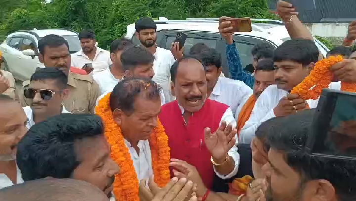 क्षेत्रीय अध्यक्ष विनोद राय के स्वागत में भाजपा कार्यकर्ताओं ने दिखाई ताकत