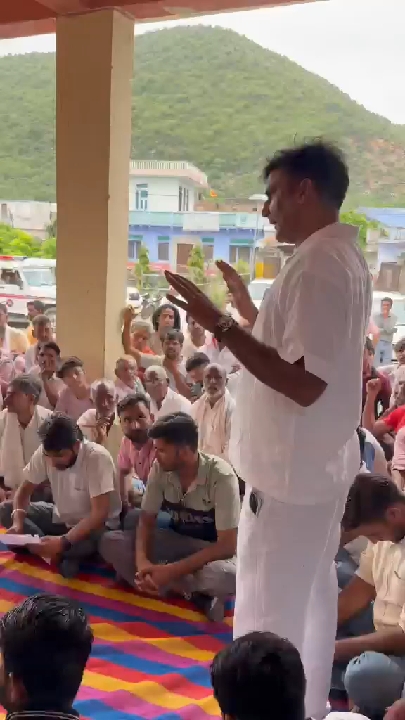 छात्राओं के कपड़े उतरवाने के आरोप में वरिष्ठ अध्यापिका सरस्वती मीणा सस्पेंड