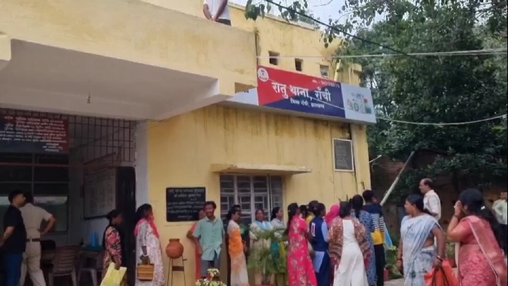 9 युवकों ने मिलकर किया युवती से सामूहिक दुष्कर्म, 7 गिरफ्तार