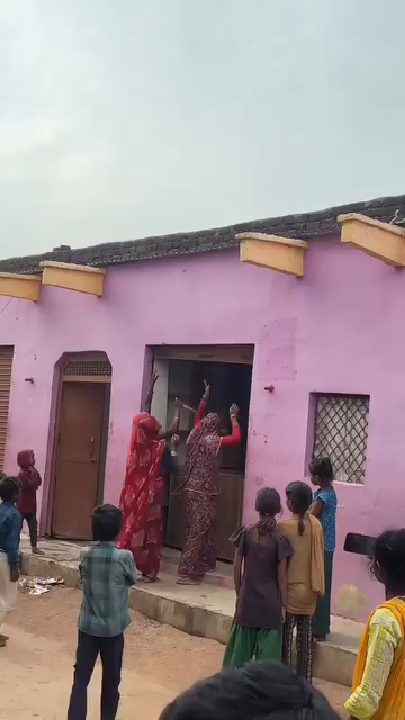 दारू पर लाडली बहनों की सख्त कार्रवाई, कफ़ार में उठाया सही कदम