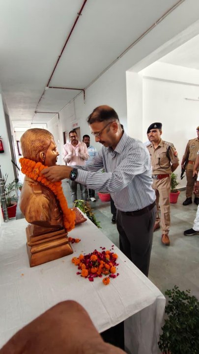 शहीद सत्यवान सिंह सभागार का उद्घाटन, डीएम ने सुनीं सैनिकों की समस्याएं