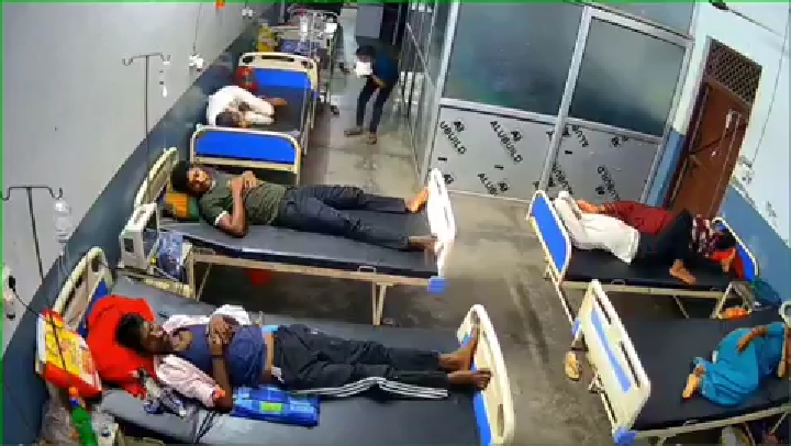 अस्पताल के वार्ड में घुसकर चोर ने उड़ाए मरीजों के मोबाइल फोन