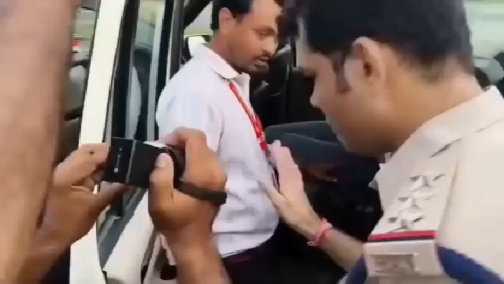 उपचुनाव के बीच स्कॉर्पियो से लगभग 21 लाख रुपये बरामद