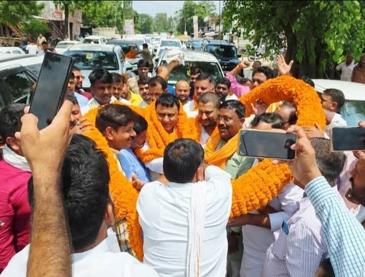 नवनियुक्त भाजपा प्रदेश उपाध्यक्ष रमेश सिंह का धनघटा में ऐतिहासिक स्वागत