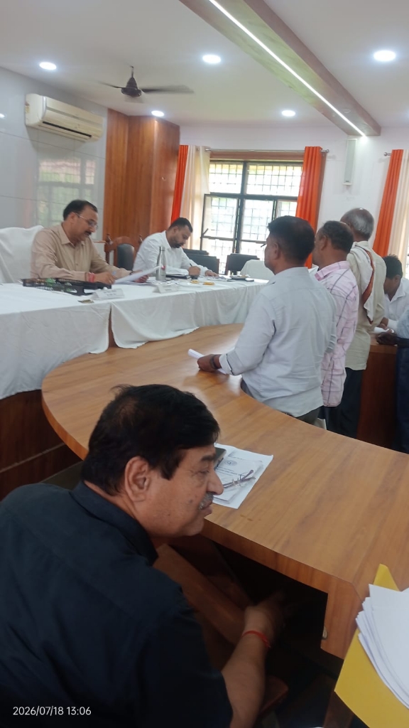 बिजली ट्रिपिंग और कटौती से परेशान जनता, सभासद ने मांगा स्थाई समाधान