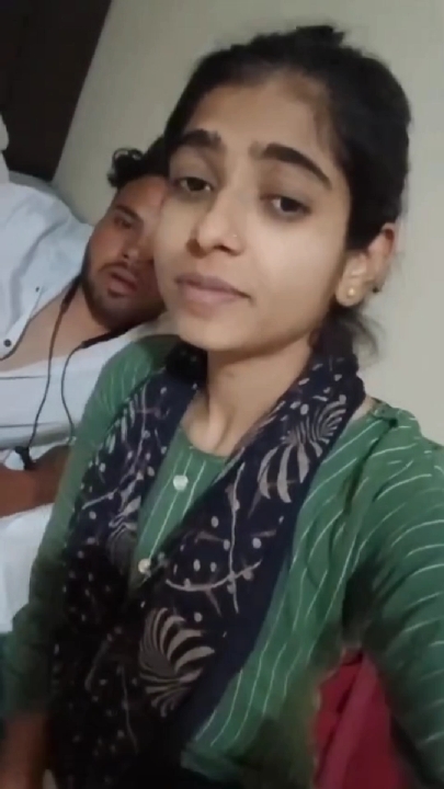 प्रेमी संग मिलकर युवती ने वीडियो किया वायरल