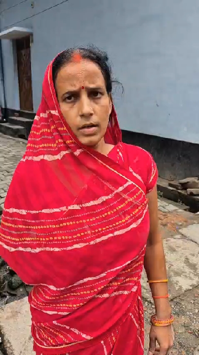 कमरे का ताला खुलवाने पहुंचे छात्र की शिकायत पर खुला पारिवारिक विवाद