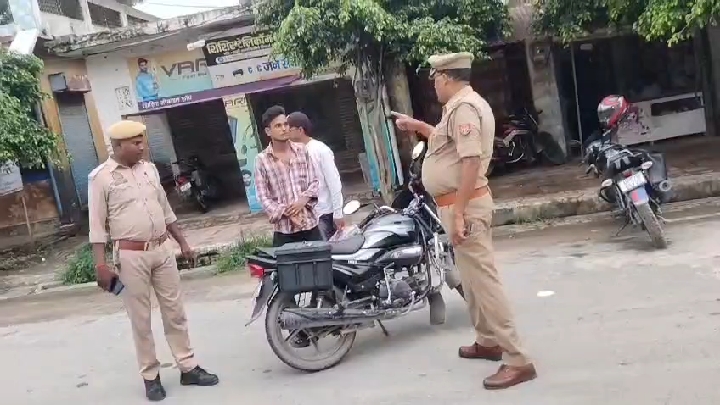 सड़क हादसों को रोकने के लिए महुली पुलिस ने चलाया विशेष अभियान