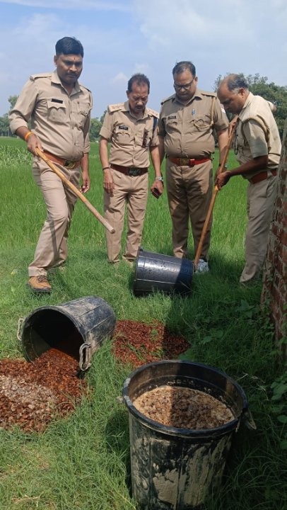 अवैध शराब के खिलाफ बड़ी कार्रवाई, 290 किलोग्राम महुआ लहन नष्ट