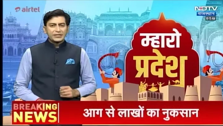 4 फीट पानी भरे अंडरपास में फंसा मार्बल से भरा ट्रेलर