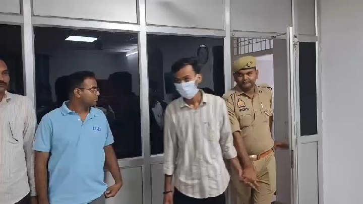 अंतरजनपदीय बाइक चोर गिरोह के 3 आरोपी गिरफ्तार, 5 मोटरसाइकिलें बरामद