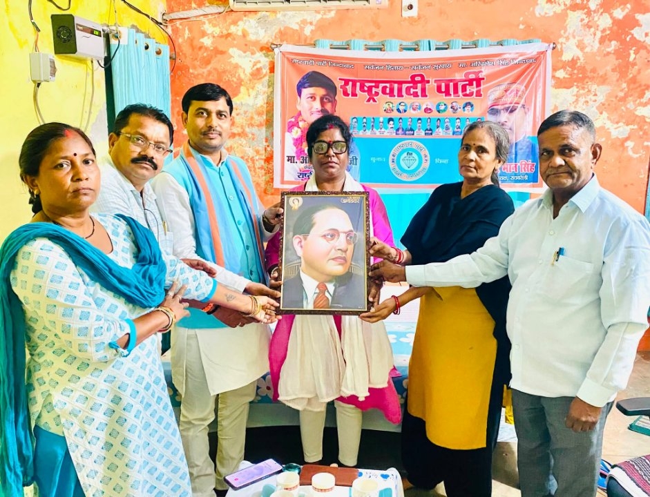 अखिलेश सिंह ने जाना मधुबाला सिंह का हाल, शीघ्र स्वस्थ होने की कामना की