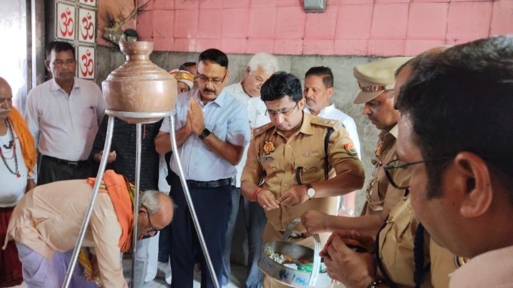 कांवड़ यात्रा की तैयारियों को लेकर डीएम और एसपी ने की समीक्षा