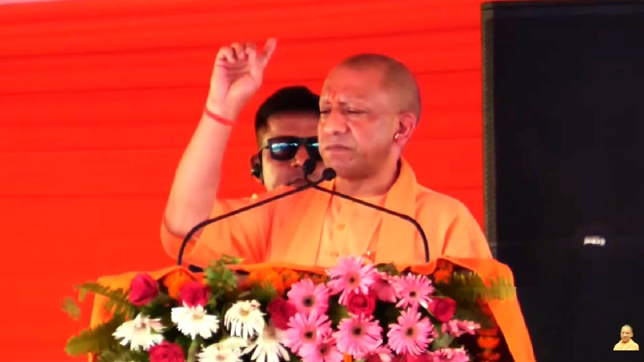 फतेहपुर में सीएम योगी आदित्यनाथ का ऐलान, पेपर लीक माफियाओं पर होगी सख्त कार्रवाई