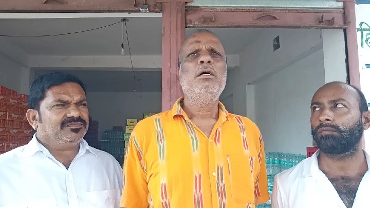 गुमला के सिसई में अवैध बूचड़खाने पर पुलिस ने लगाया ताला