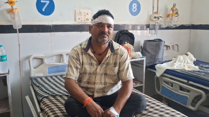 कमरा खाली कराने की रंजिश में मकान मालिक पर क्रेट से किया हमला