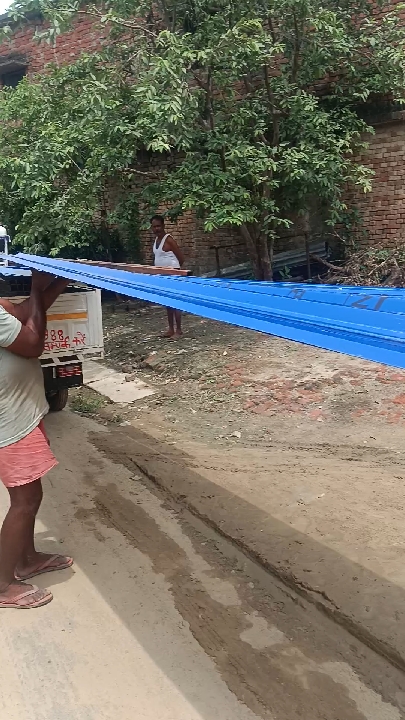 नीलमणि की सराहनीय पहल, अनाथ बच्चों के लिए कराई टीन शेड की व्यवस्था