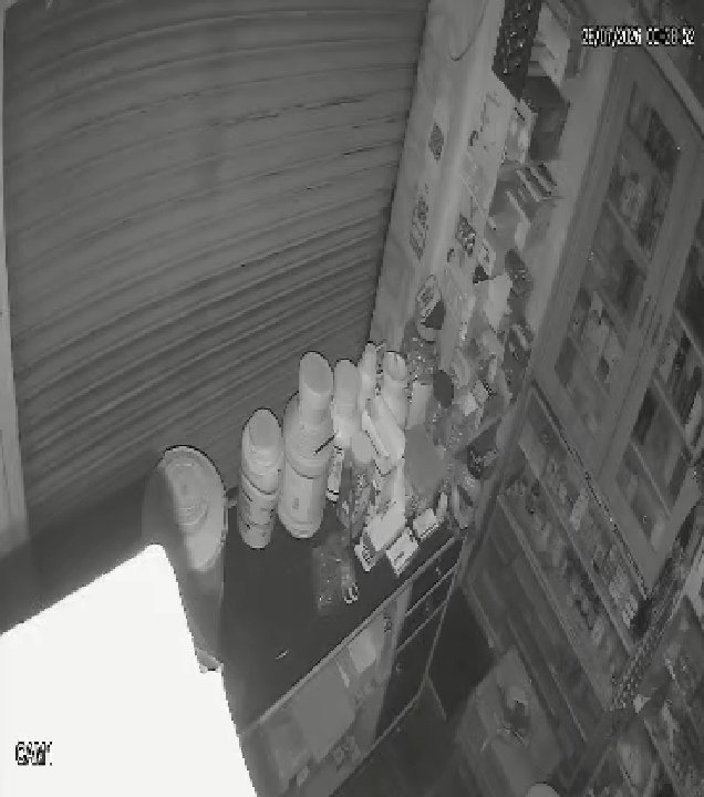 जेठाना में मेडिकल दुकान से 15 हजार की चोरी, CCTV में कैद चोर