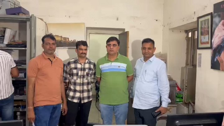 जयपुर में एसीबी ने एडीएम के पीए को ₹1 लाख की रिश्वत लेते गिरफ्तार किया