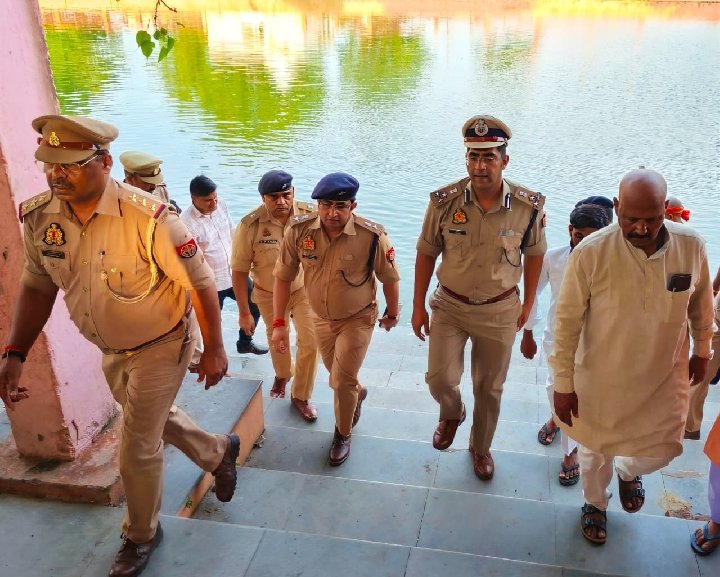 सावन मेले की सुरक्षा को लेकर आईजी ने तामेश्वरनाथ मंदिर का निरीक्षण किया
