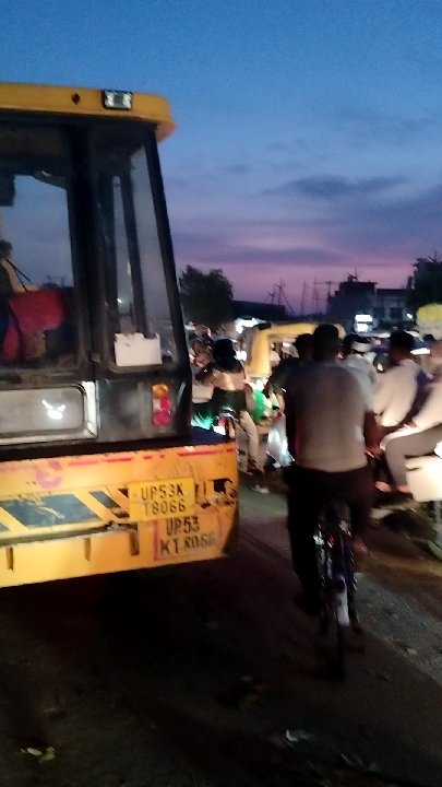 गोरखपुर में अमरौती के पास जाम की स्थिति बिगड़ी