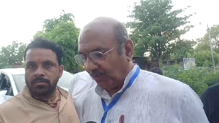 दतिया में कांग्रेस उम्मीदवार ने लगाया पुलिस पर जबरन बूथ कैप्चरिंग का आरोप