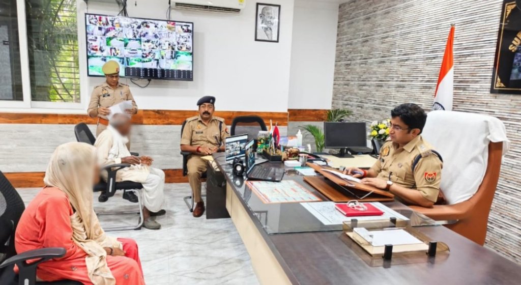 जनता की समस्याओं का समाधान प्राथमिकता, संत कबीर नगर पुलिस