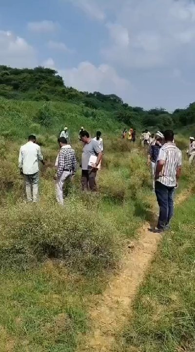 अंबाह में अवैध कब्जे पर बड़ी कार्रवाई, 41 बीघा भूमि मुक्त कर पट्टाधारियों को सौंपा कब्जा